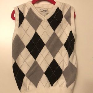 Children place sweater vest. Boys size 5/6